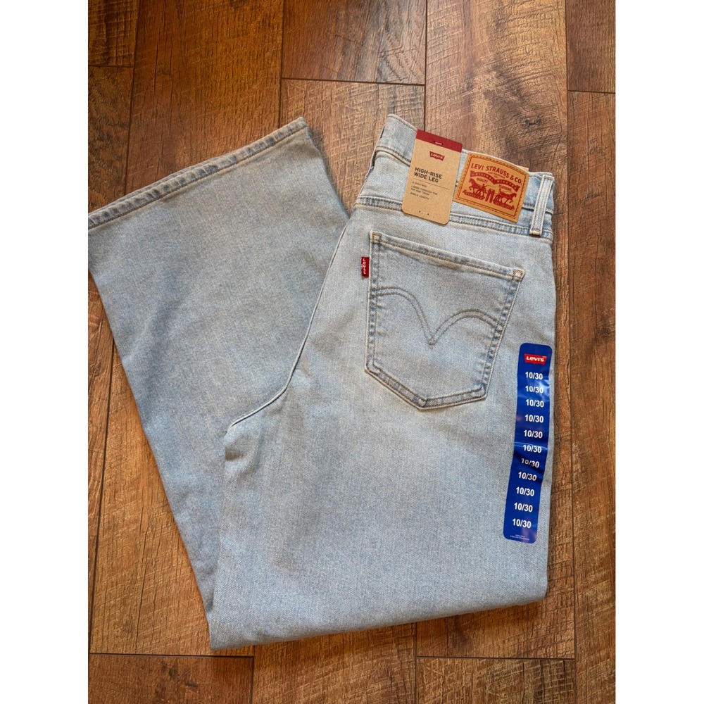 Levi's size 10 - 30x27 High-Rise Wide Leg Jeans Women Light Wash Blue NWT